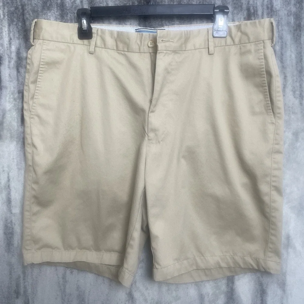 Peter Millar Crown Comfort Shorts, Khaki, Size‎ 38. Inseam 9